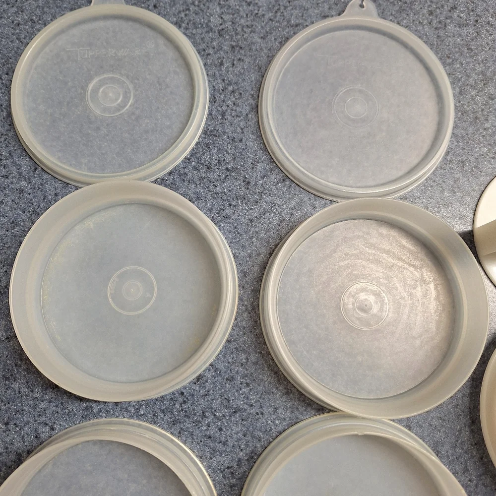 Tupperware Hamburger Patty Press & Keeper, Set of 6